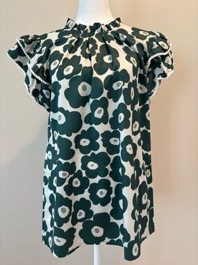 Short Sleeve Top NWOT Womens Small Green/White CUTE AND COMFY